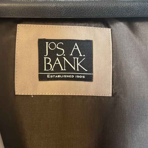 NWT Jos. A. Bank Men’s trench coat/raincoat - Picture 3 of 9